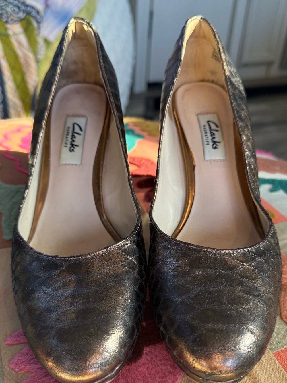 Clarks Narrative Metallic Snakeskin Block Heel Pumps Bronze mob wife  6.5 Boho